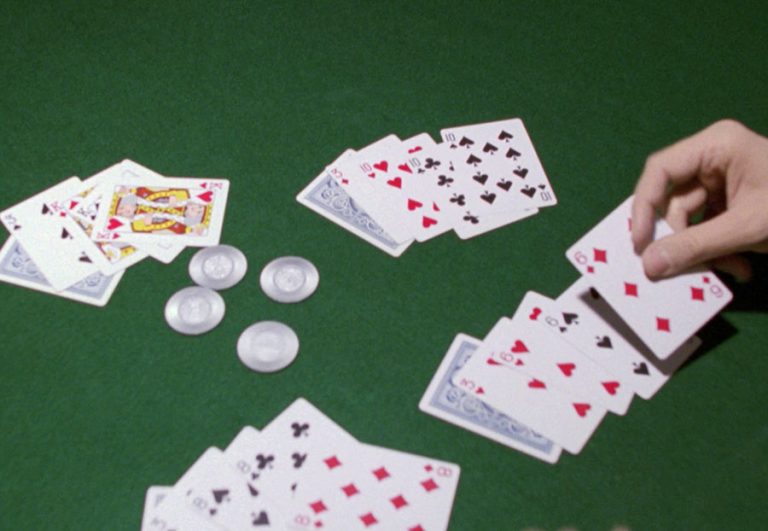 Tóm tắt nhanh một số quy tắc quan trọng khi chơi Blackjack trực tuyến